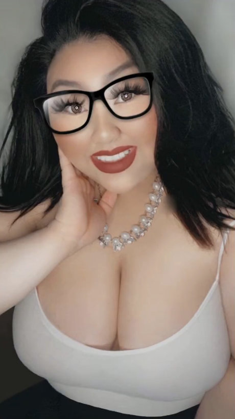 Kendra Vaaj onlyfans leaks free