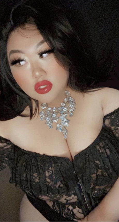 Kendra Vaaj onlyfans sextape leak