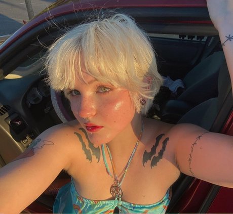 _Succubus Sushi only fans photos