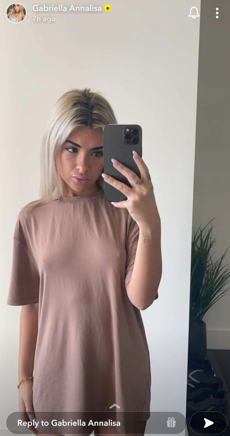 Gabriella Annalisa onlyfans sextape