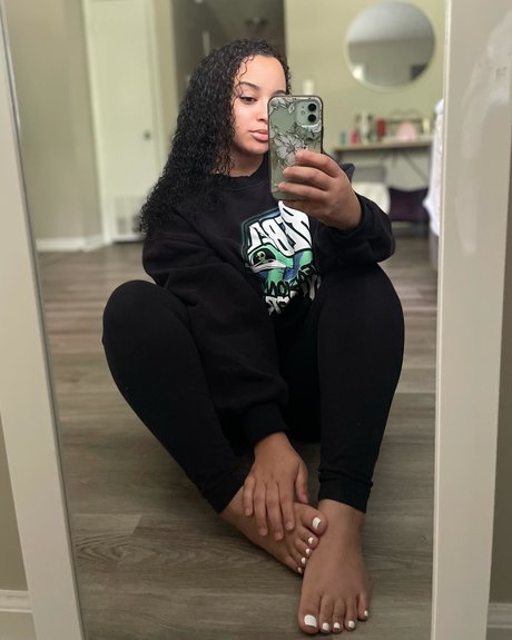 Falliie onlyfans nude tits