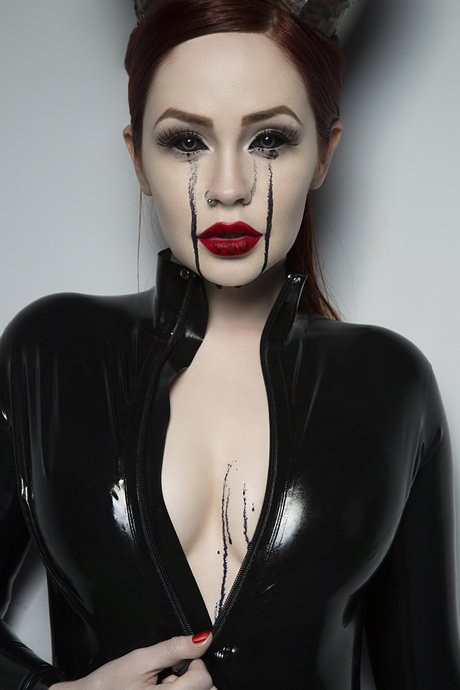 Margarita Dirge onlyfans model images