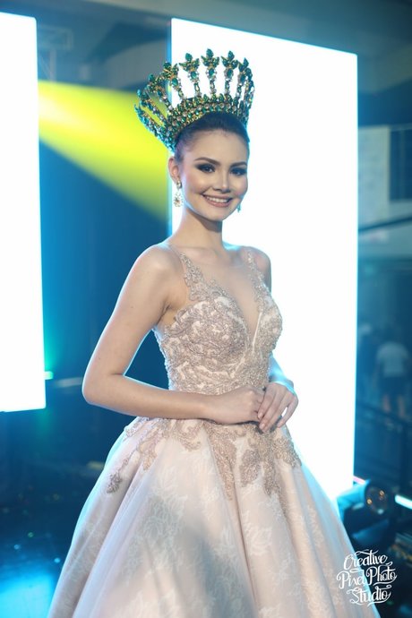 Angela Maria Robson leak onlyfans