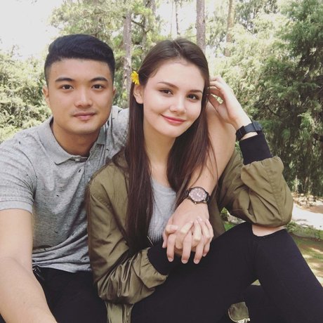 Angela Maria Robson onlyfans leak ass