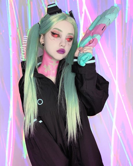 Alice Marshmellow  visual