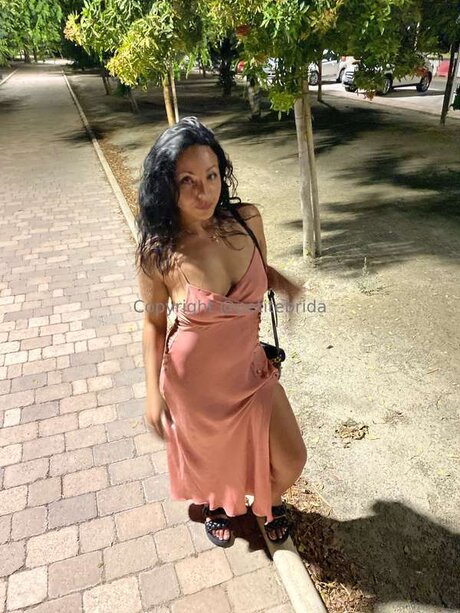 Freepetitebrida onlyfans creator