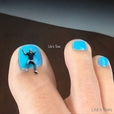 Lilas Toes fans only