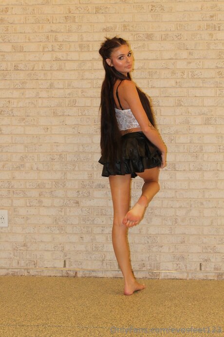 Evesfeet123 nude leaked onlyfans