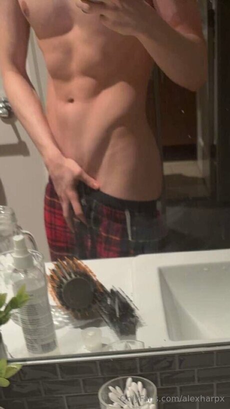 Alexharpx onlyfans nudes leaked