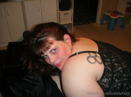 Alotofazz boobs onlyfans