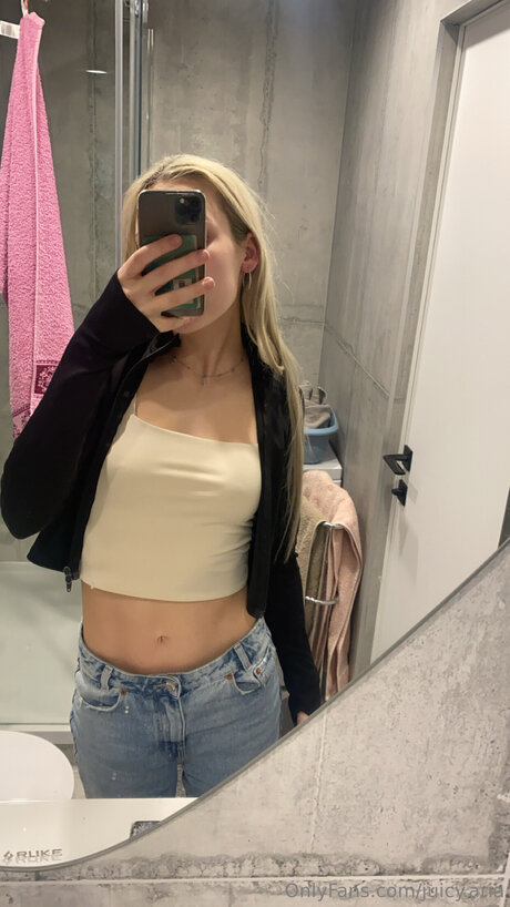 Juicy Aria leak onlyfans