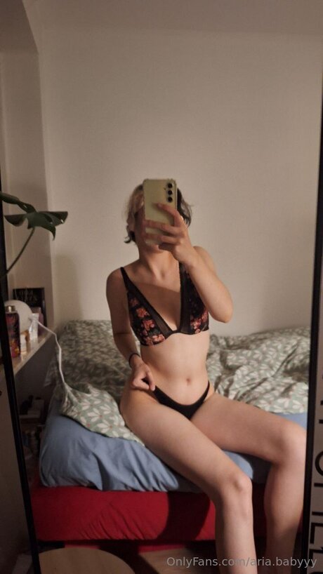 Aria Babyyy nude onlyfans leak