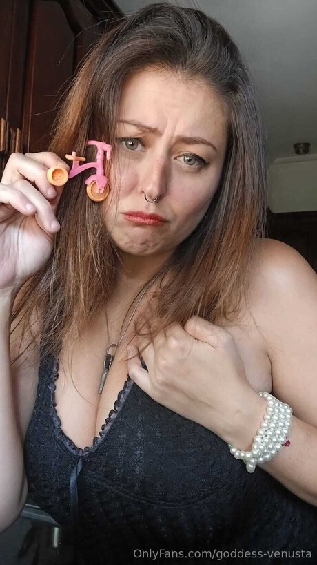 Goddess Venusta only fans pics