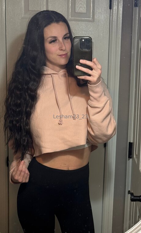 Lesham23 23 nude on onlyfans