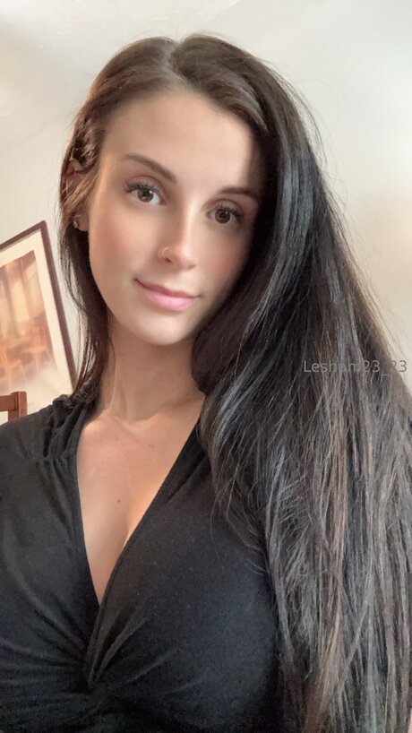 Lesham23 23 onlyfans strip