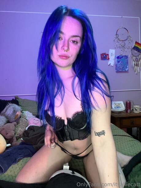 Itsalliecatt onlyfans naked leak