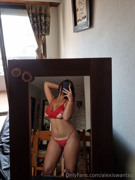 Alexiswantsu on onlyfans