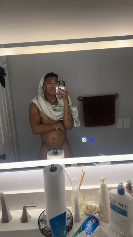 J Shredderson nudes only fans