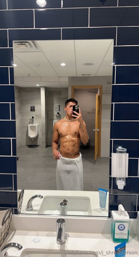 J Shredderson leaked onlyfans.