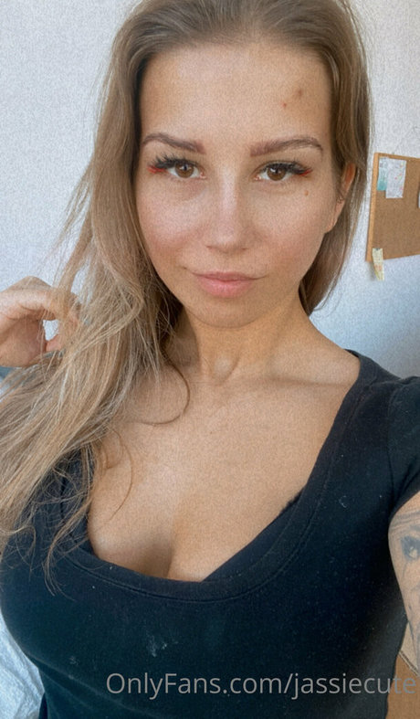 jassiecute onlyfans leaks
