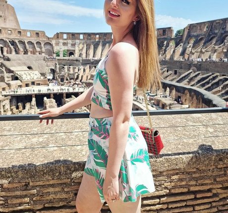 bimbo onlyfans beautiful slide