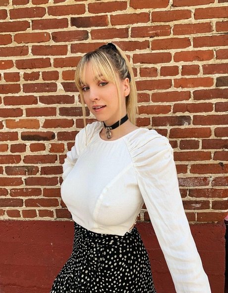 amateur blonde onlyfans hot sexy galleries