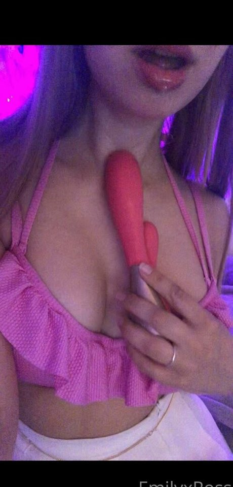 emilyxross desnuda onlyfans