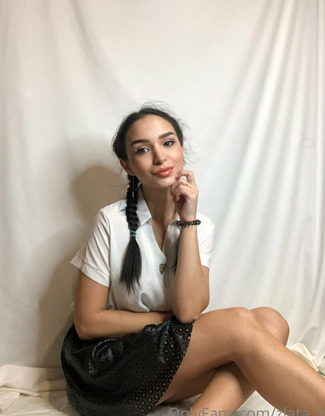 golden zlata onlyfans porn leaks