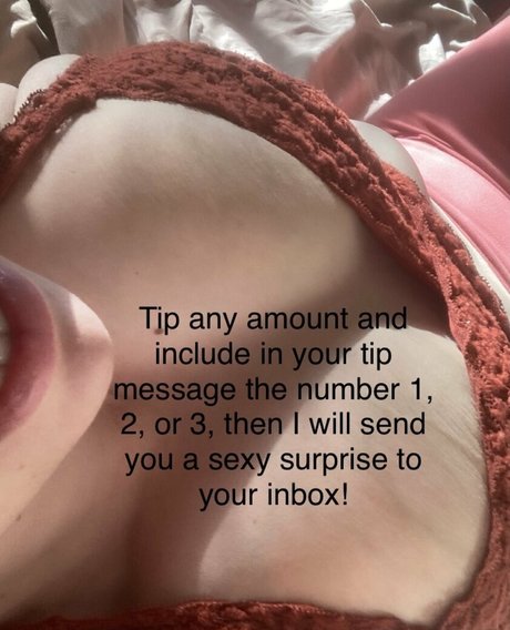 mom next door onlyfans leak nudes