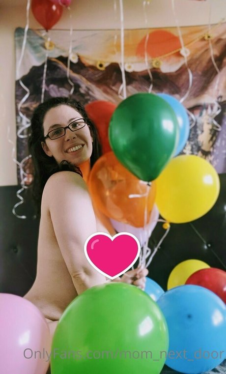 mom next door onlyfans leajs