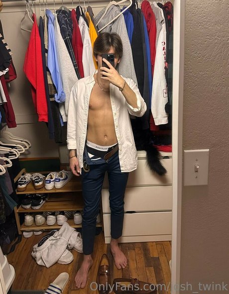 josh twink onlyfans nudes leaked