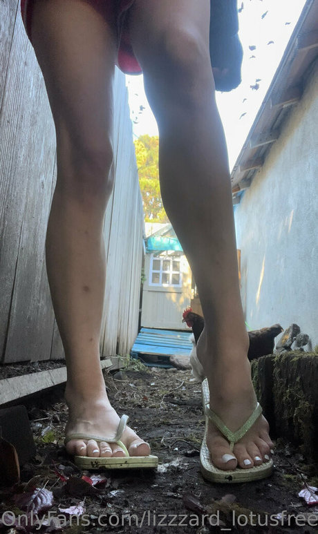 girl on girl onlyfans sexy naked frame