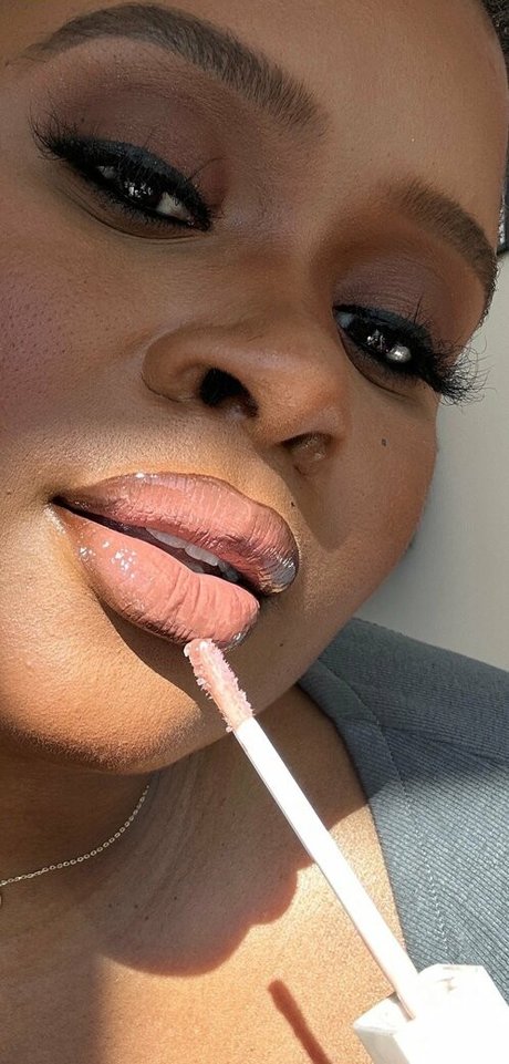 thelingerielounge leaked onlyfans nude