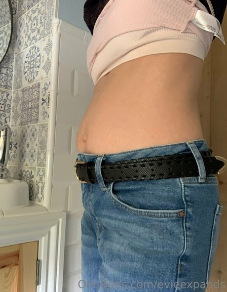 evieexpands onlyfans sex leaked