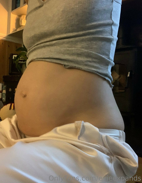 evieexpands onlyfans striptease