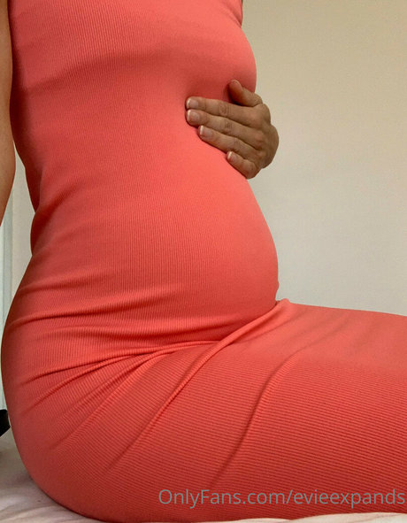 evieexpands onlyfans fuck