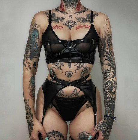 yami liia onlyfans leaj