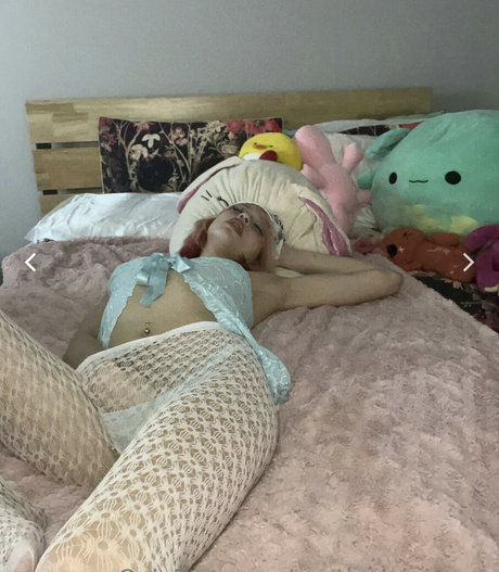 manicpixieagony onlyfans pictures