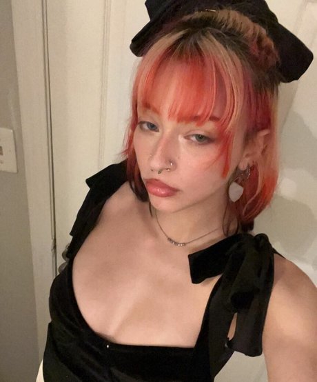 manicpixieagony nude only fans