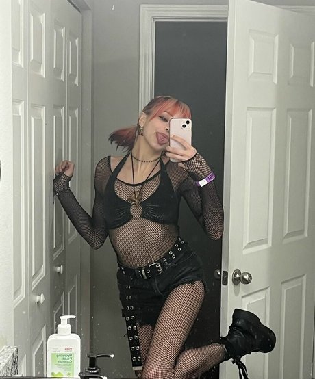 manicpixieagony free onlyfans