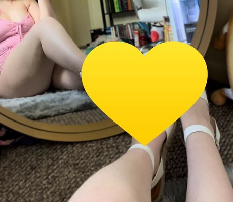 Strawbre leaked onlyfans