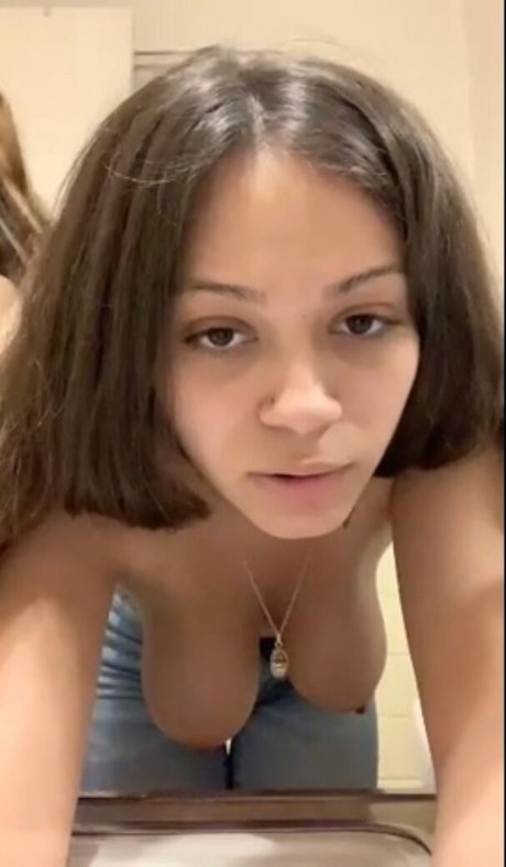 jal issaa onlyfans sexy