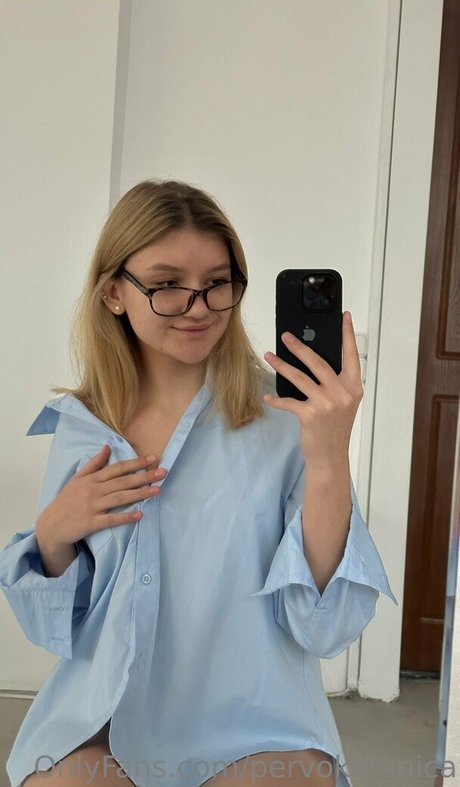 pervokursnica nudes leaked onlyfans