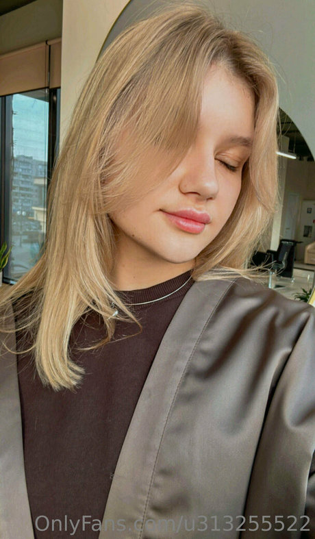 pervokursnica onlyfans naked leaks