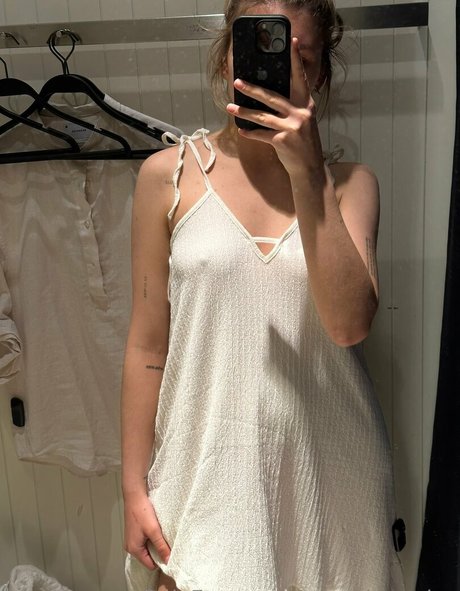 midget naked onlyfans sexy nudes print