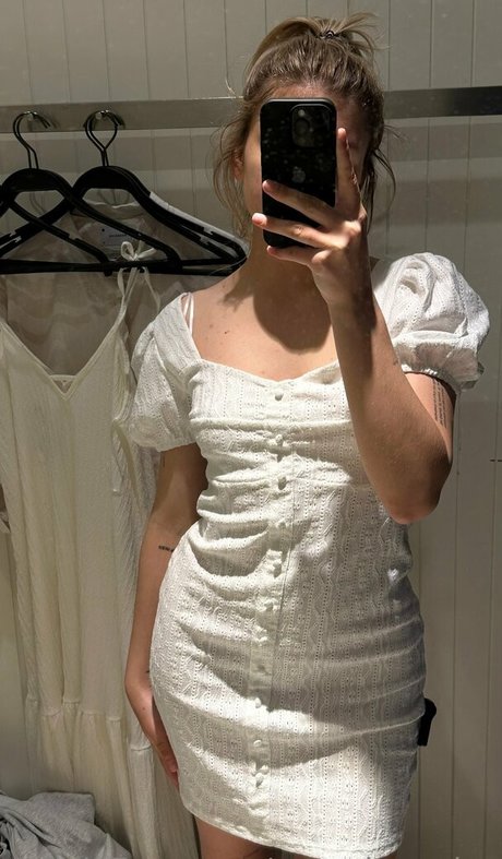 pervokursnica onlyfans nudes leak