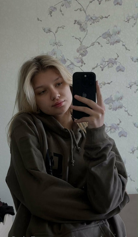 pervokursnica naked leaked onlyfans