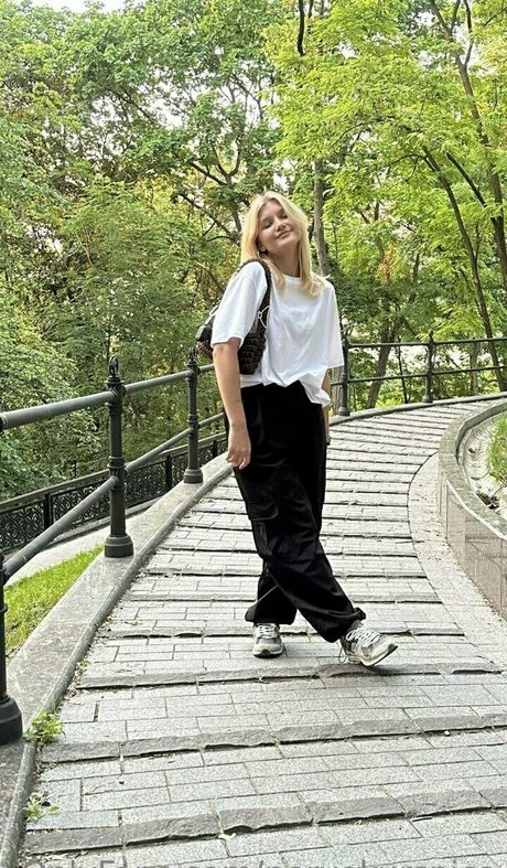 pervokursnica onlyfans nudes