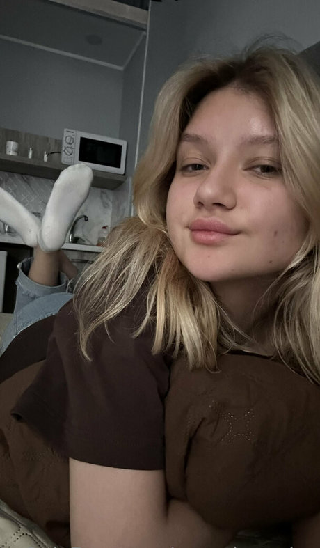 pervokursnica on onlyfans