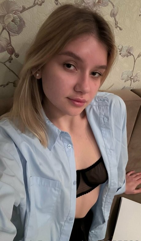 pervokursnica onlyfans porn free